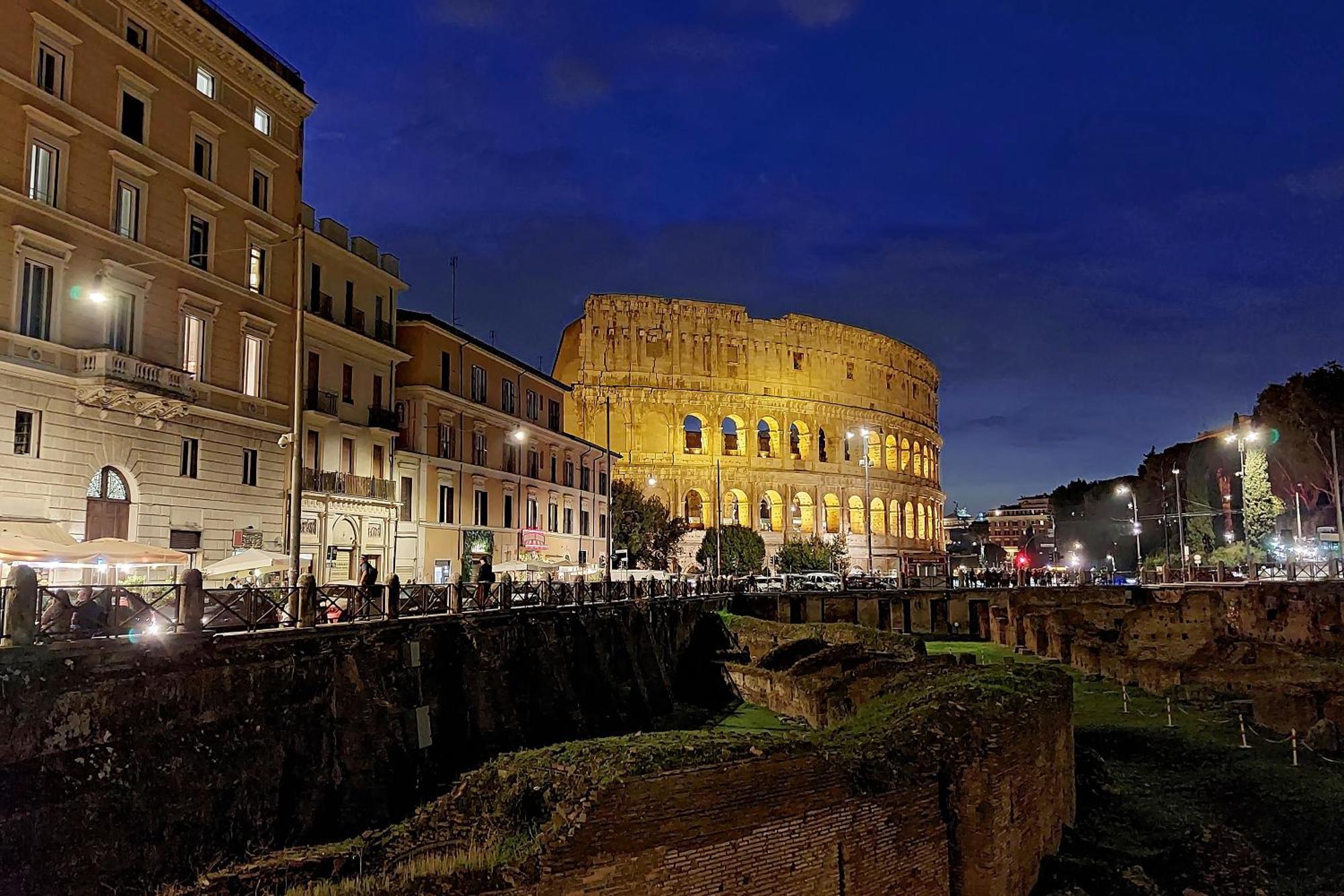 Luxury Domus Apartment 2 Rom Exterior foto